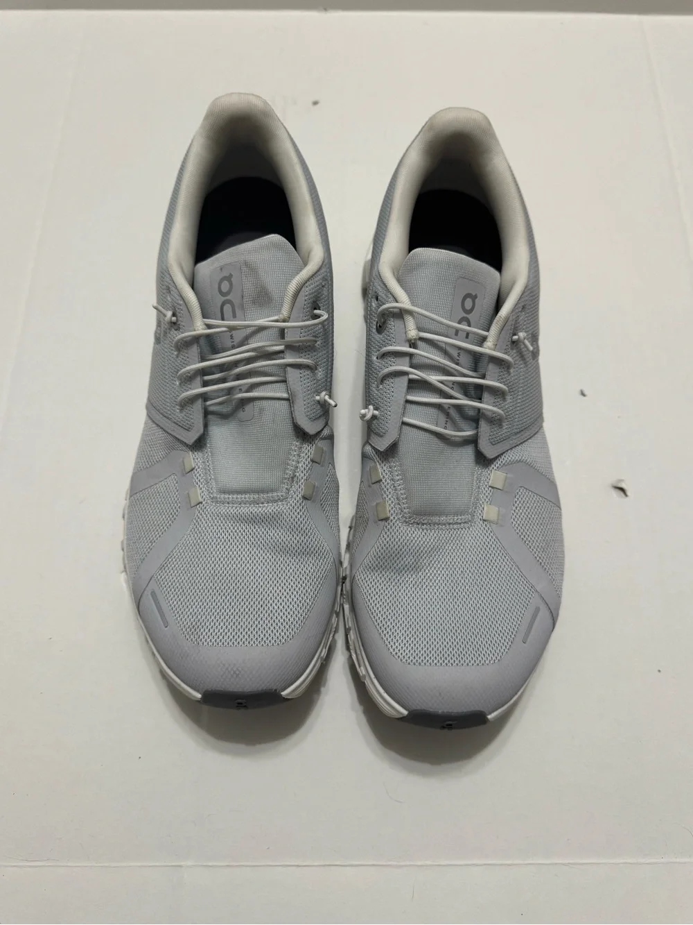 On Cloud 6 Running Shoes in Glacier/White Mens Size 11.5